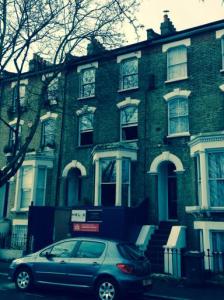 CBmY3sZXIAESBgL.jpg-large